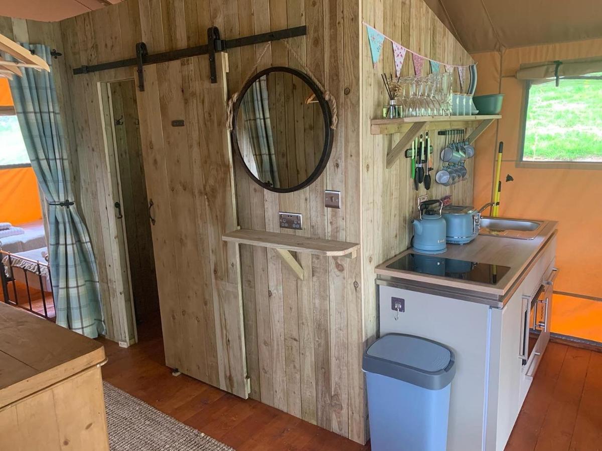 Mountain View Safari Tent With Hot Tub In The Heart Of Snowdonia Dolgellau Exterior photo