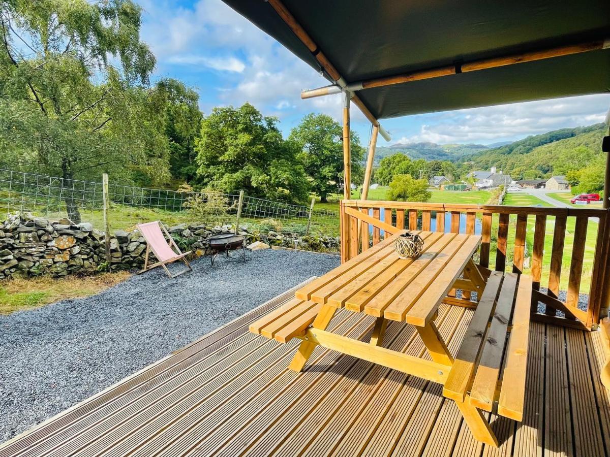 Mountain View Safari Tent With Hot Tub In The Heart Of Snowdonia Dolgellau Exterior photo